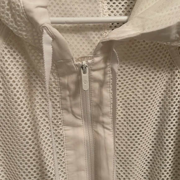 LULULEMON mesh jacket - Picture 2 of 3